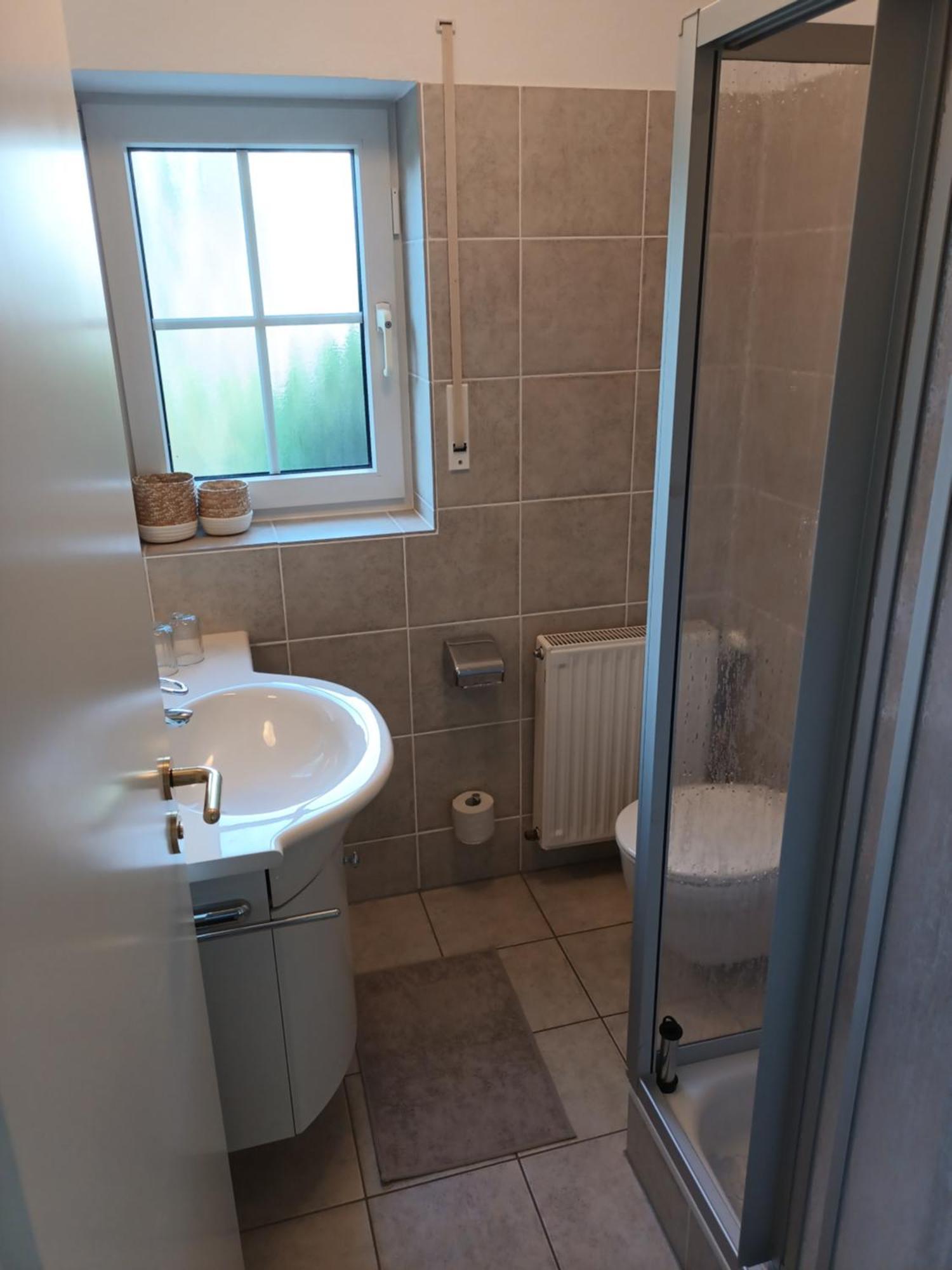 Idyllische Lage Im Sueden Erfurts Appartement Buitenkant foto